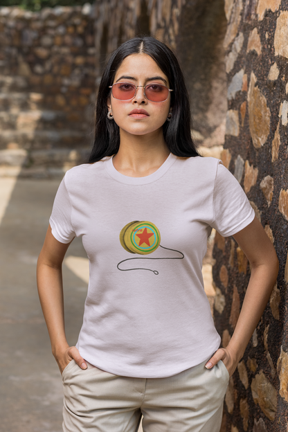 RETRO - Yoyo Yellow with Red Star T-shirt - Unisex